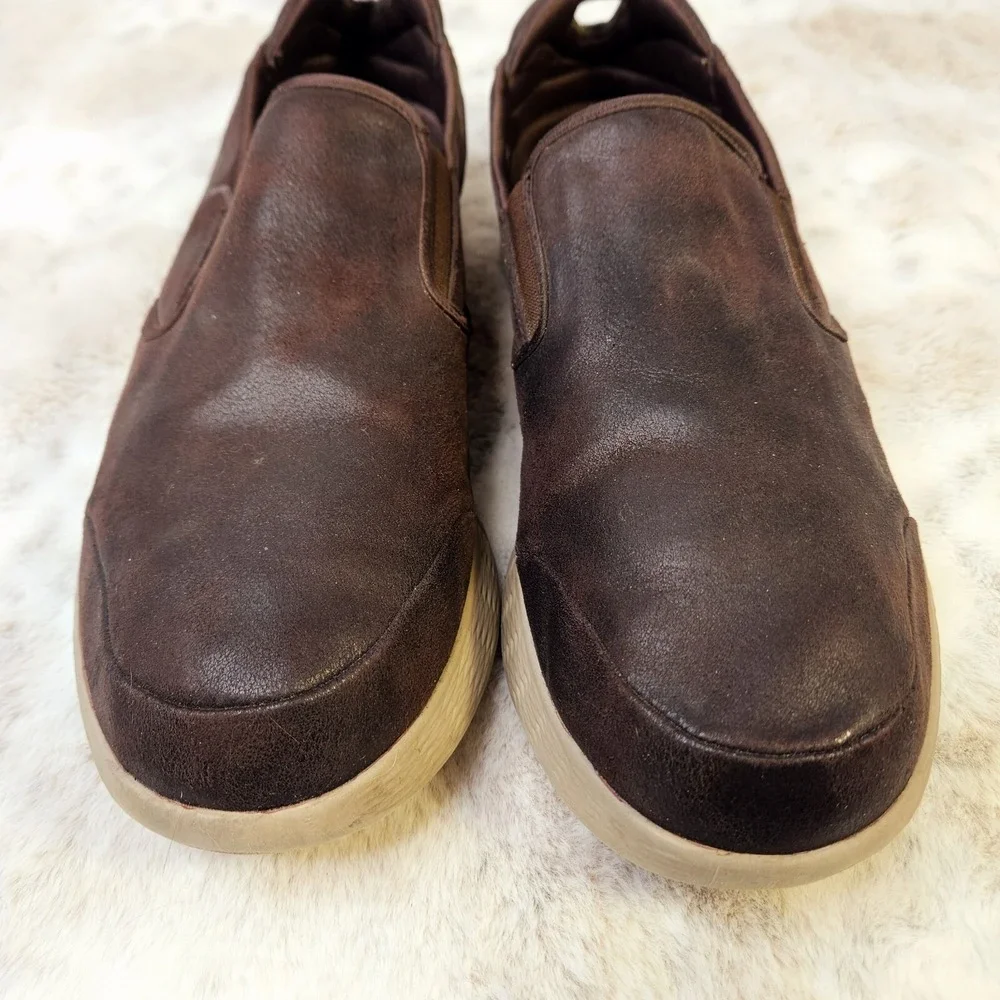 SKECHERS GOGA MAX On the Go Men's 9.5 Brown Faux Leather Slip-On Loafers Shoes